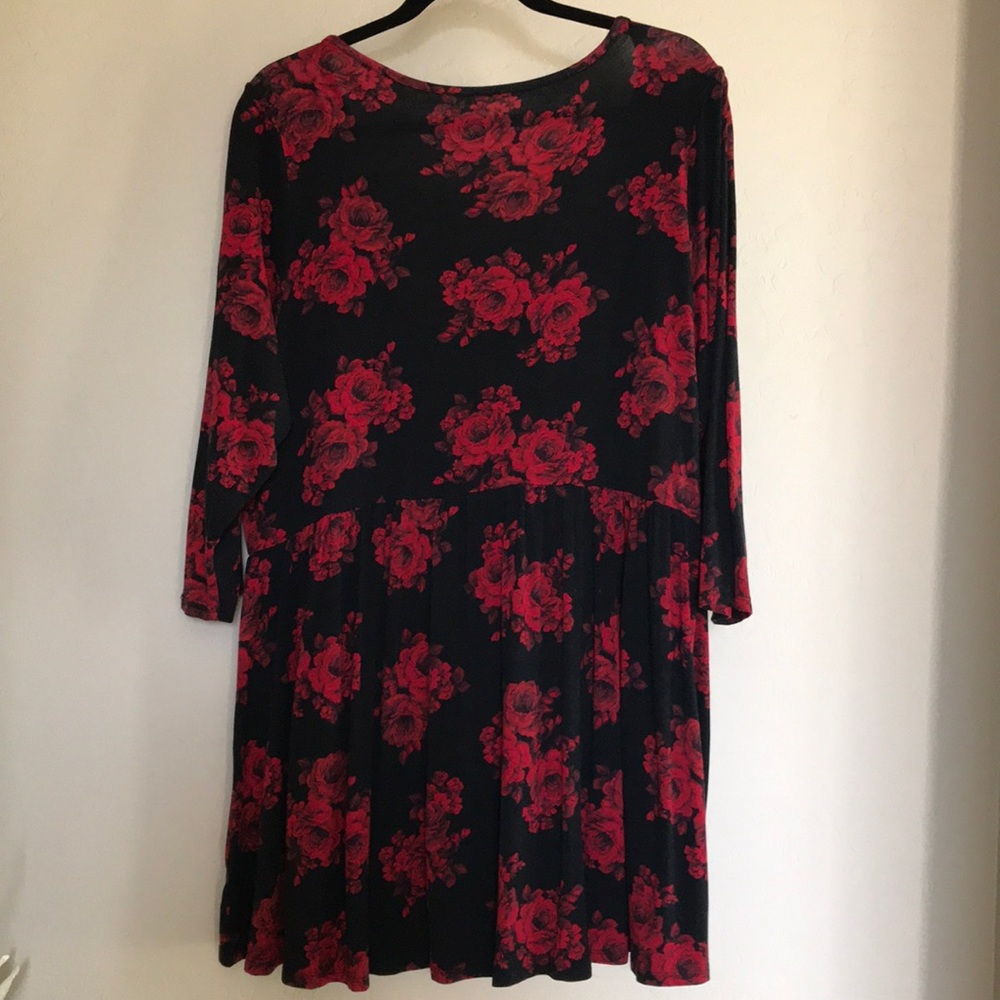 Torrid plus size super floral soft knits Sz 2X - Picture 2 of 8